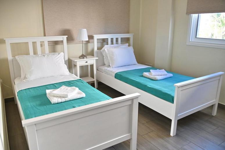 Edessis Beach House Limassol Extérieur photo
